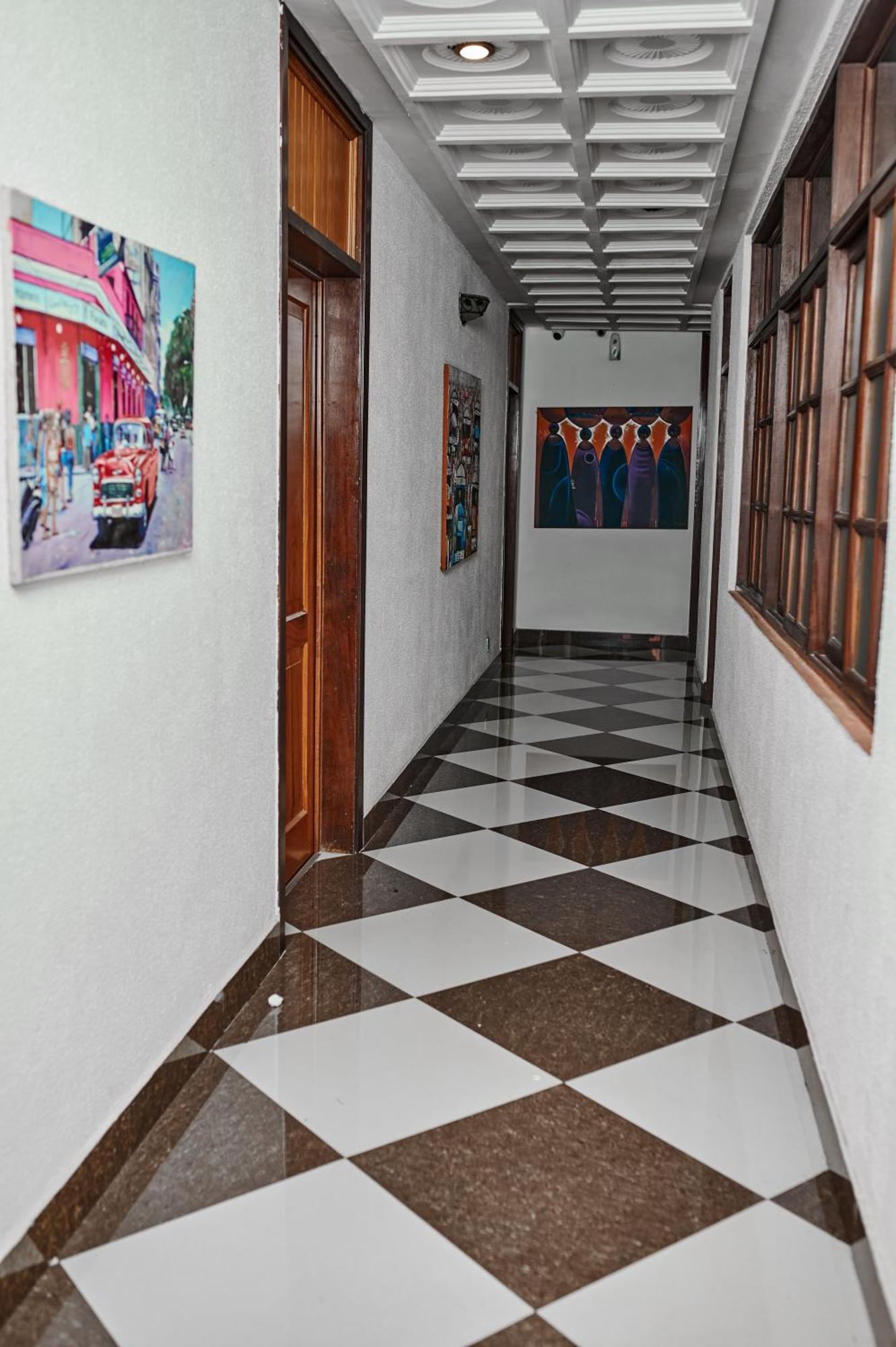 Royal Park Hotel And Chinese Restaurant Кумаси Экстерьер фото