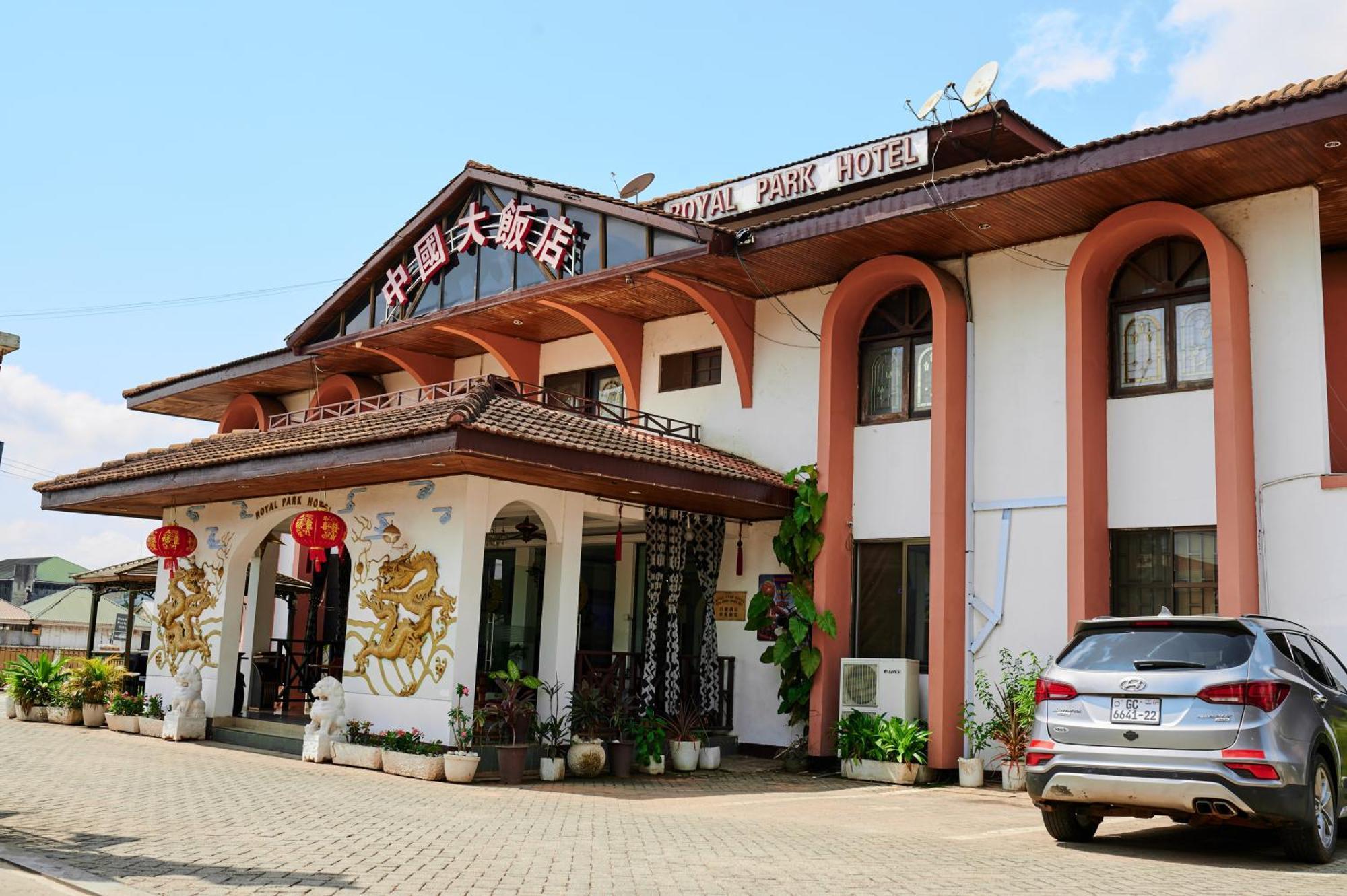 Royal Park Hotel And Chinese Restaurant Кумаси Экстерьер фото